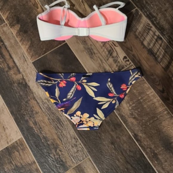 Triangl Confetti Garden bikini - Picture 3 of 6